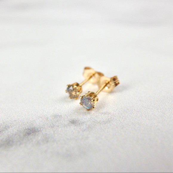 3mm labradorite stud earrings 14k GF - Picture 9 of 11